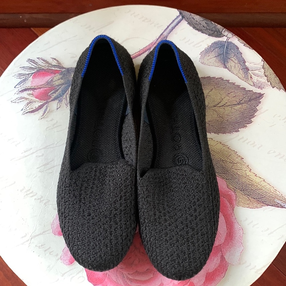Rothy’s black flats